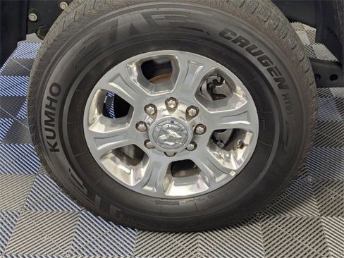 Used 2024 RAM 3500 Big Horn image 8