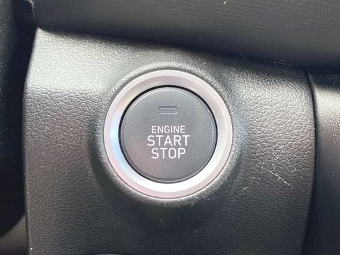 Used 2023 Hyundai Kona SEL AWD/4WD image 2