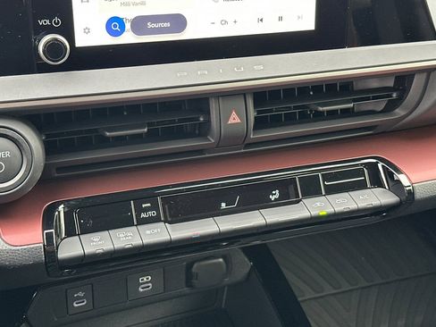 New 2026 Toyota Prius Plug-In Hybrid image 21