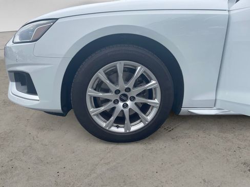 Used 2023 Audi A4 2.0T Premium w/ Convenience Package image 14