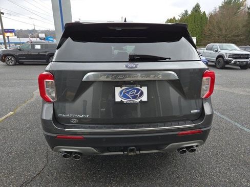 Used 2020 Ford Explorer Platinum w/ Premium Technology Package image 8