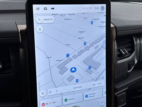 Used 2023 Ford F150 Lightning Lariat image 17