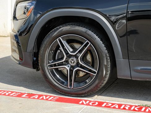 Used 2024 Mercedes-Benz GLB 250 image 48