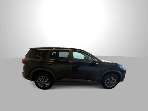 Used 2024 Nissan Rogue S image 9