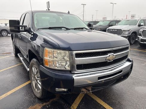Used 2009 Chevrolet Silverado 1500 LT w/ All Star Package image 2