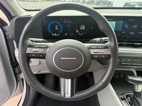Used 2024 Hyundai Kona SEL AWD/4WD image 15