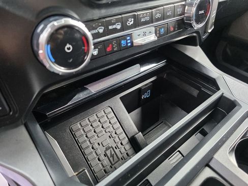 Used 2024 Ford F350 Lariat image 39