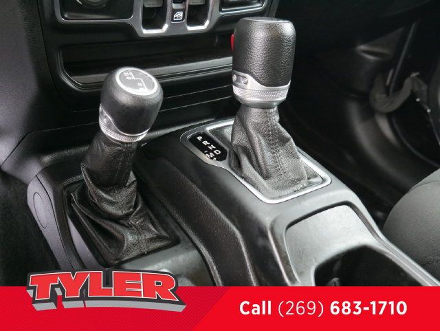 Used 2021 Jeep Gladiator Sport AWD/4WD image 31