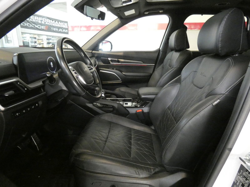 Used 2024 Kia Telluride AWD image 10