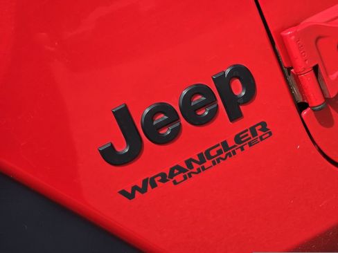 Used 2022 Jeep Wrangler Unlimited Sport image 9