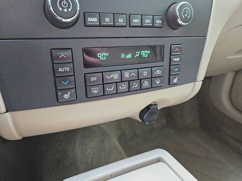 Used 2008 Buick LaCrosse CX image 23