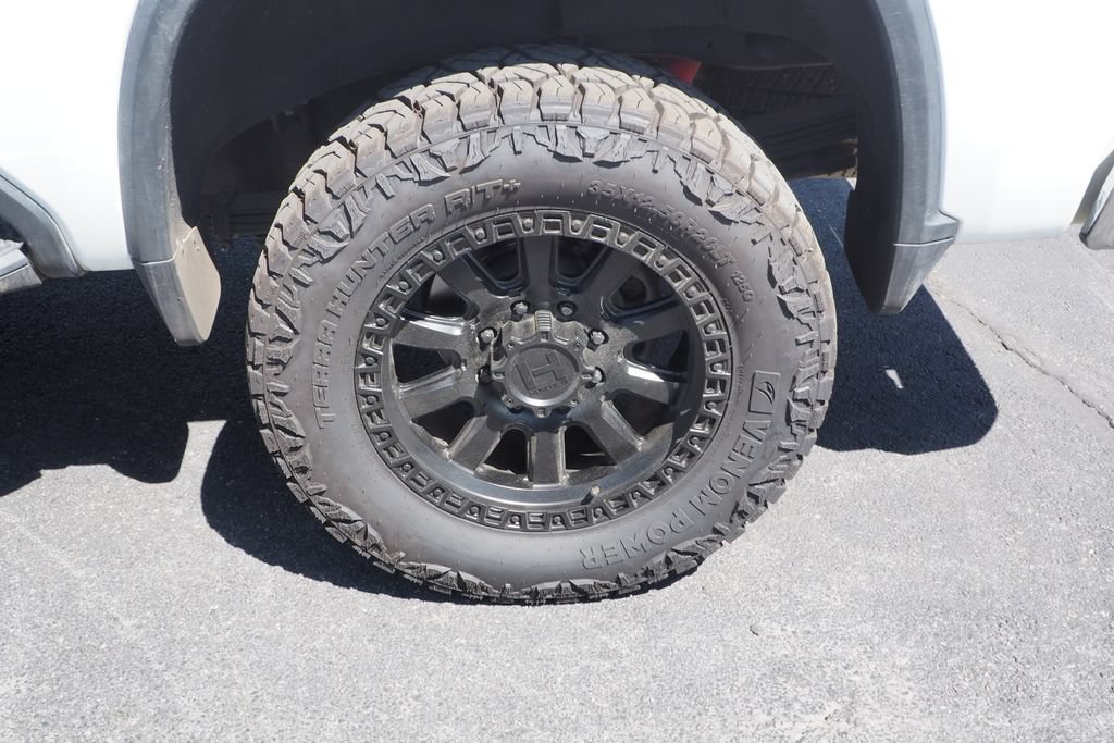 Used 2024 Chevrolet Silverado 2500 LT AWD/4WD image 9