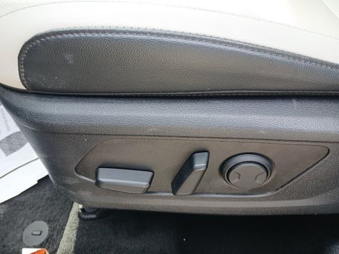 Used 2024 Kia Sportage EX FWD image 12