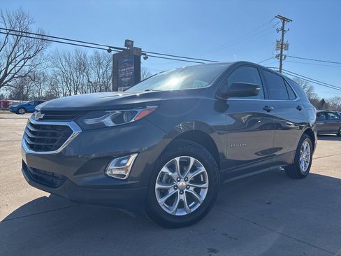 Used 2018 Chevrolet Equinox LT image 1