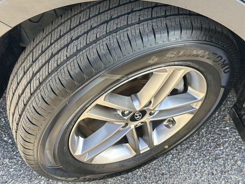 Used 2018 Hyundai Santa Fe Sport FWD image 10