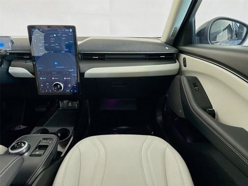 Used 2024 Ford Mustang Mach-E Premium image 26