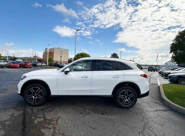 New 2027 Mercedes-Benz GLC 300 4MATIC image 7