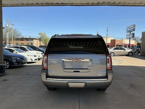 Used 2018 GMC Yukon XL Denali w/ Open Road Package image 6