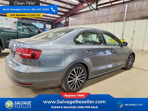 Used 2016 Volkswagen Jetta Sport FWD image 4