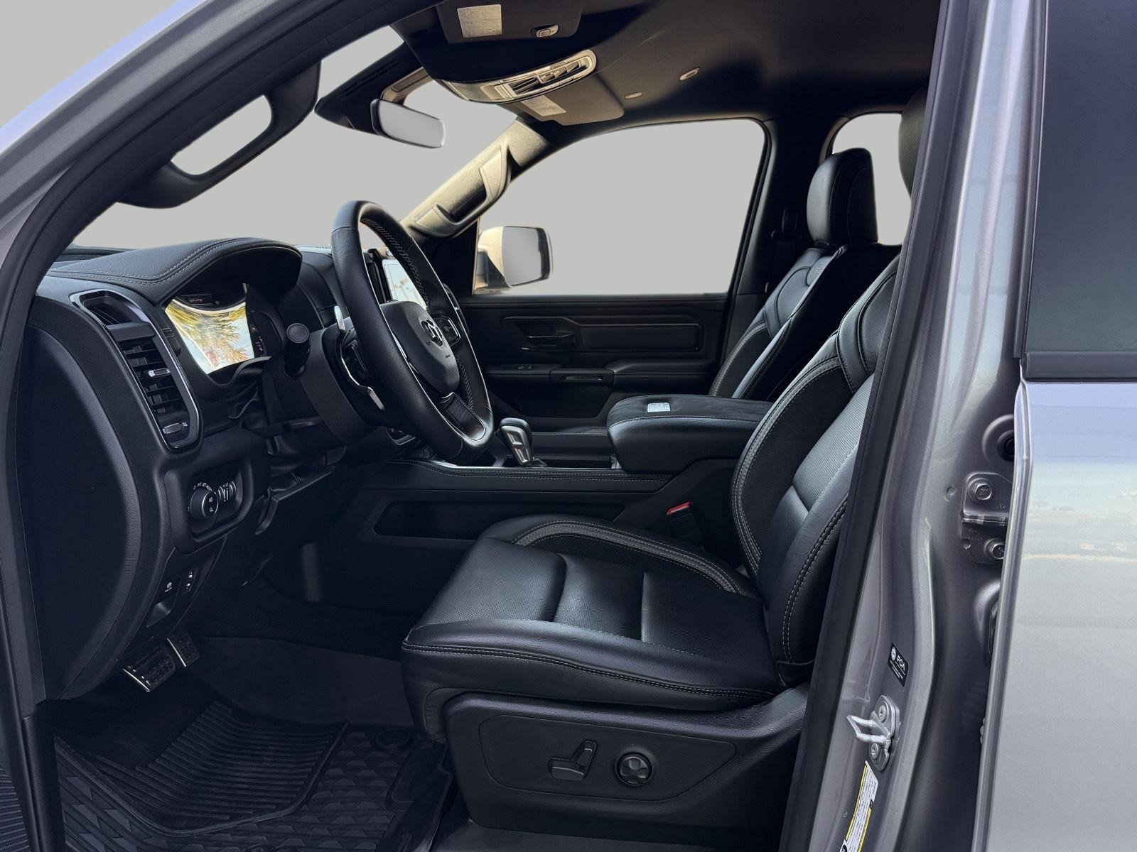 Used 2025 RAM 1500 RHO AWD/4WD image 23