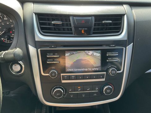 Used 2016 Nissan Altima 2.5 SR FWD image 32