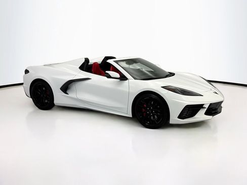 Used 2026 Chevrolet Corvette Stingray Convertible w/ 1LT RWD image 3