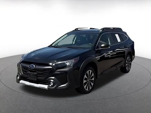Used 2024 Subaru Outback Limited AWD/4WD image 8