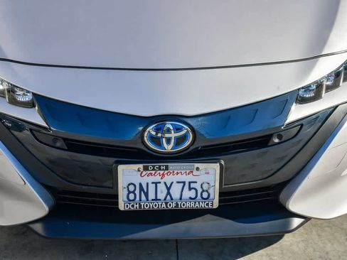 Used 2020 Toyota Prius Prime Limited image 5