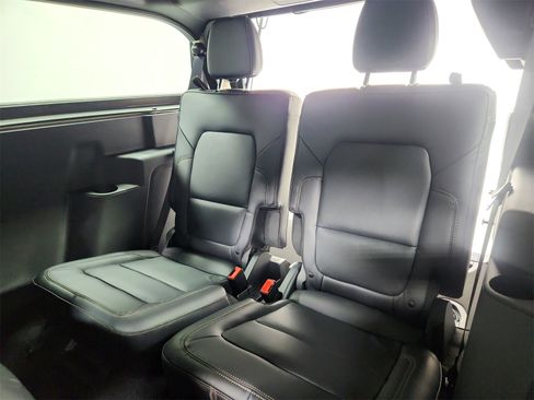 New 2025 Ford Bronco Badlands image 36