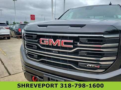 Used 2026 GMC Sierra 1500 AT4 w/ AT4 Premium Package AWD/4WD image 32