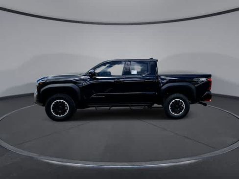 Used 2026 Toyota Tacoma TRD Off-Road AWD/4WD image 5