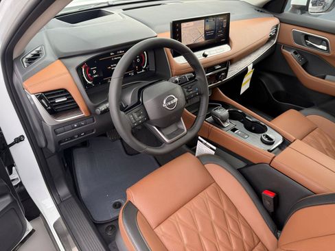 New 2026 Nissan Rogue Platinum w/ Platinum Premium Package image 4