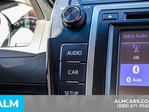 Used 2014 Toyota Camry LE image 39