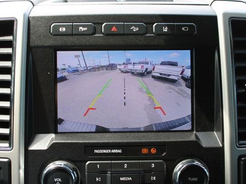 Used 2020 Ford F250 Lariat w/ Lariat Value Package AWD/4WD image 27