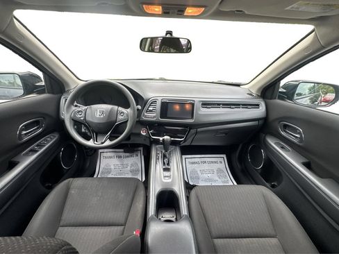 Used 2017 Honda HR-V EX image 27