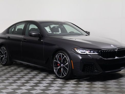 Used 2023 BMW M550i xDrive w/ Executive Package image 3