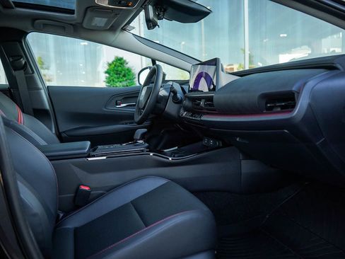 New 2026 Toyota Prius Plug-In Hybrid FWD image 11