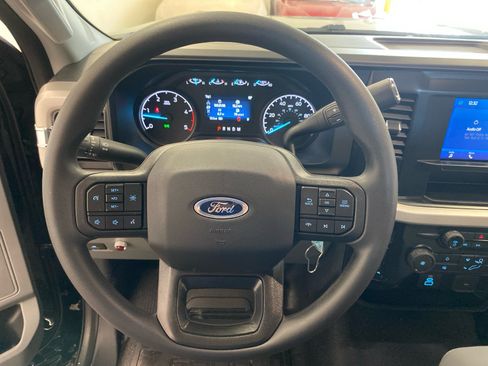 New 2026 Ford F550 4x4 Regular Cab Super Duty image 14