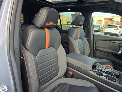 Certified 2026 Honda Passport TrailSport image 15