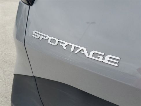 Certified 2023 Kia Sportage X-Pro Prestige image 6