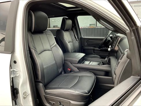 Used 2024 RAM 2500 Limited AWD/4WD image 12