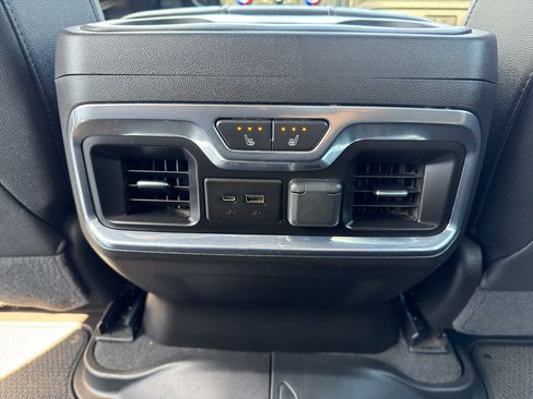 Used 2023 GMC Sierra 2500 AT4 w/ AT4 Preferred Package AWD/4WD image 33