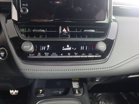 Used 2025 Toyota Corolla Premium w/ Styling Package (TMS) image 46