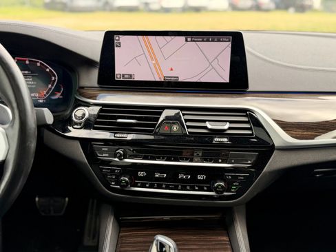Used 2020 BMW M550i xDrive w/ Executive Package AWD/4WD image 35
