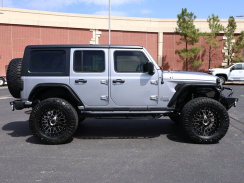Used 2020 Jeep Wrangler Unlimited Sport AWD/4WD image 32