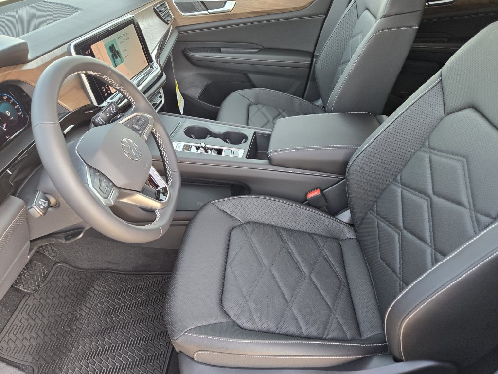 New 2026 Volkswagen Atlas SE FWD image 12
