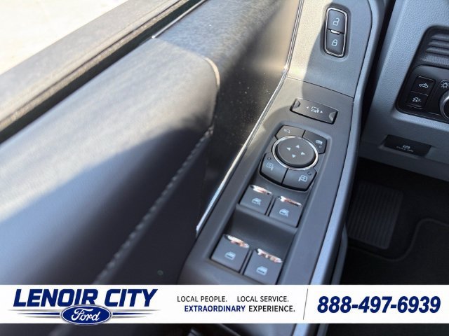 New 2026 Ford F250 XLT w/ XLT Premium Package AWD/4WD image 18