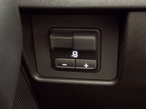 Used 2025 Chevrolet Colorado LT w/ LT Convenience Package AWD/4WD image 21