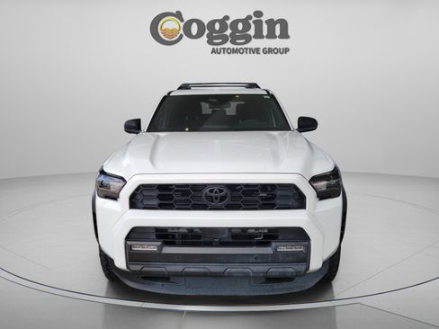 Certified 2025 Toyota 4Runner TRD Off-Road image 6