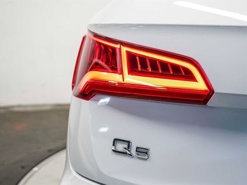 Used 2018 Audi Q5 2.0T Premium Plus w/ Premium Plus Package image 11
